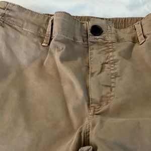 NWT. Dark khaki pants